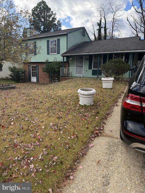 Homes For Sale - 308 Willow Hill Place<br/> LANDOVER, MD 20785