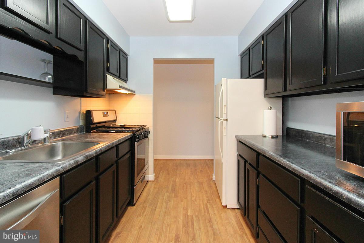 CANTERBURY SQUARE - Residential