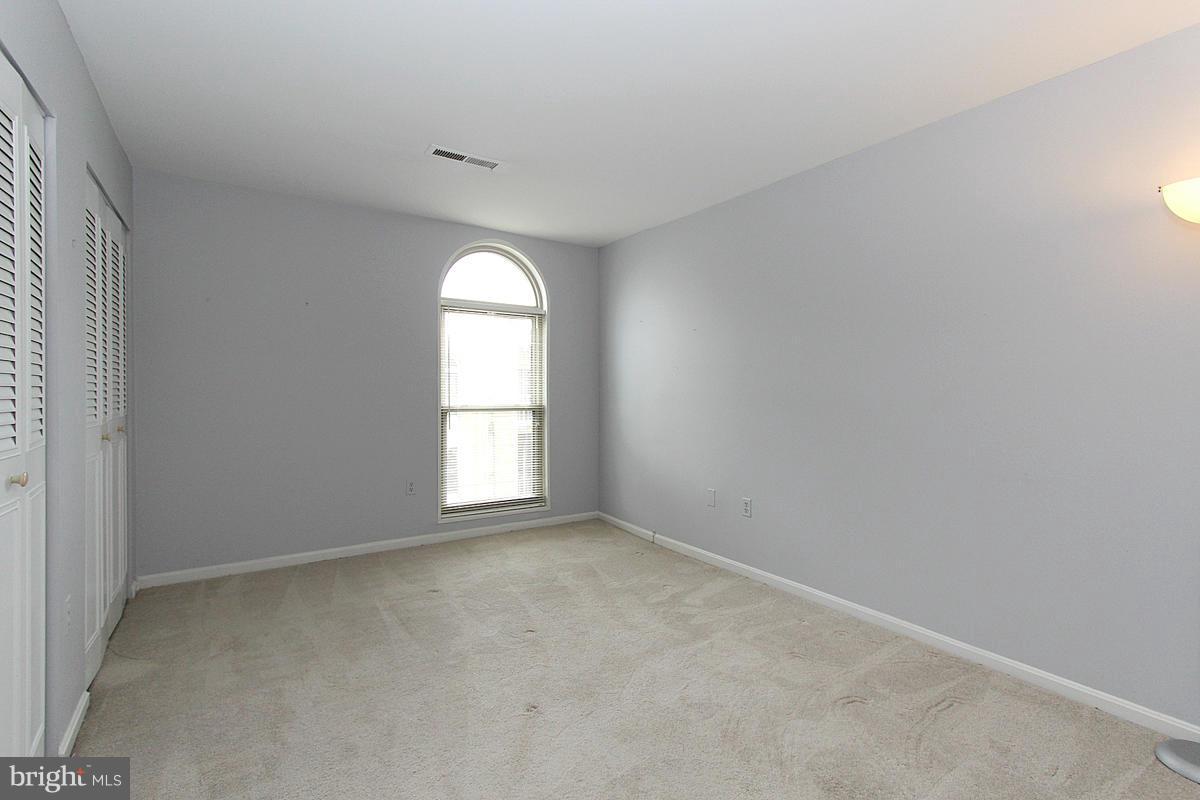 CANTERBURY SQUARE - Residential