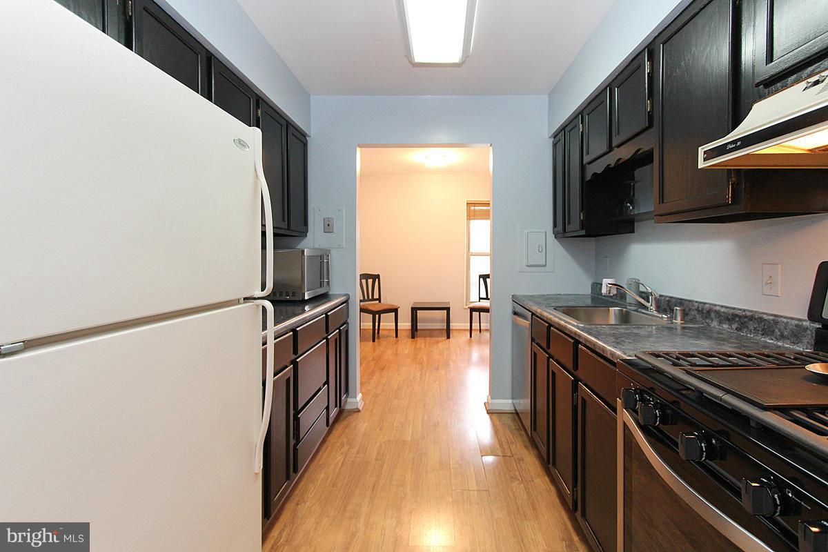 CANTERBURY SQUARE - Residential