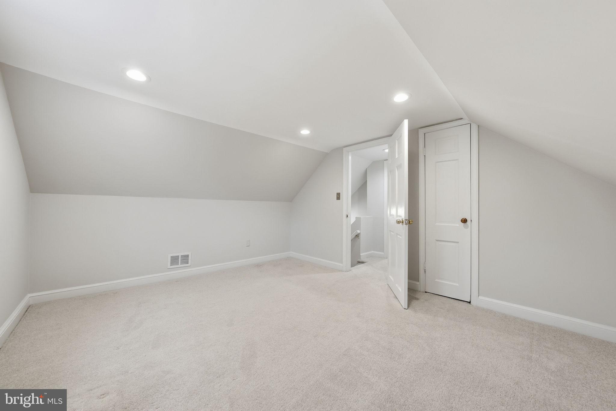 TYLER PARK - Residential