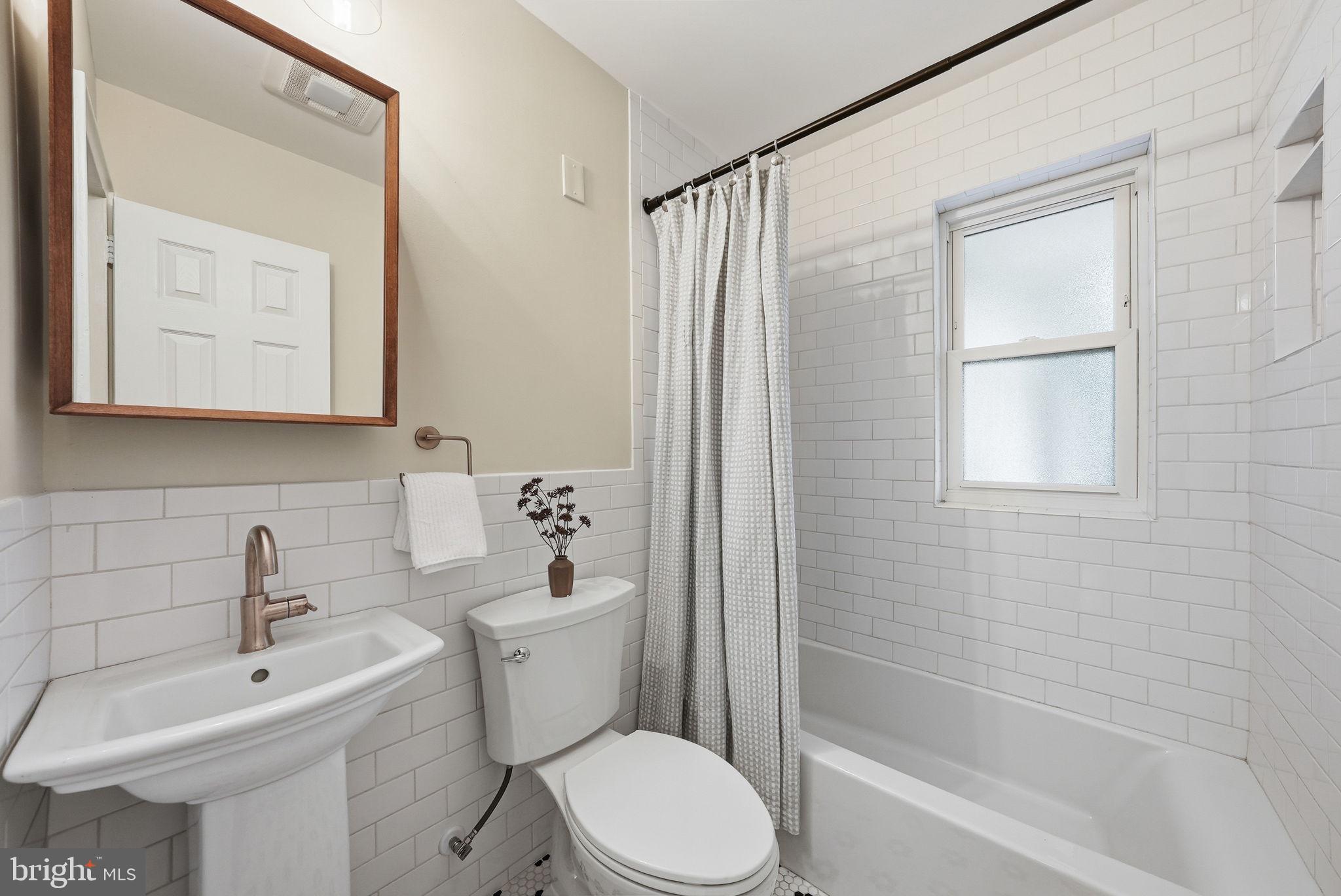 TYLER PARK - Residential