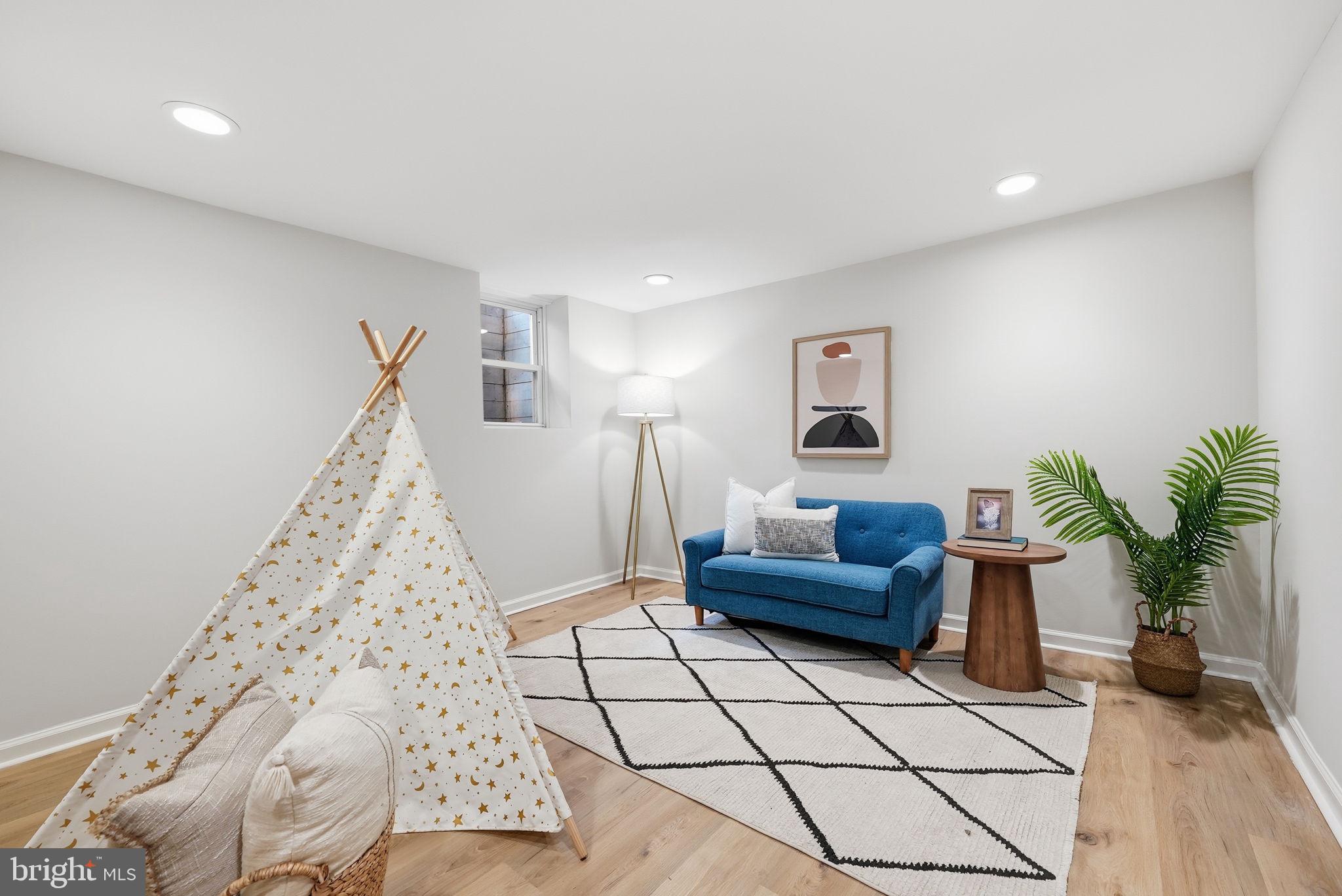 TYLER PARK - Residential