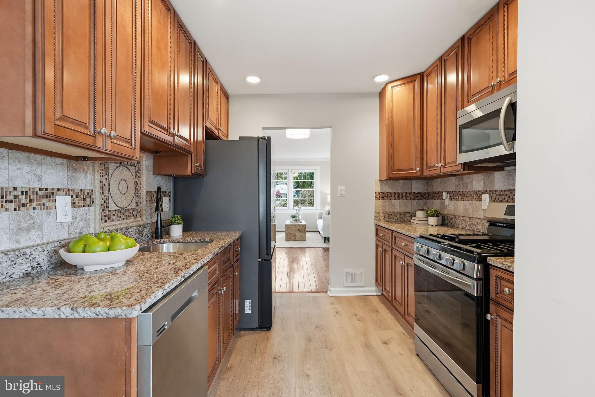 TYLER PARK - Residential