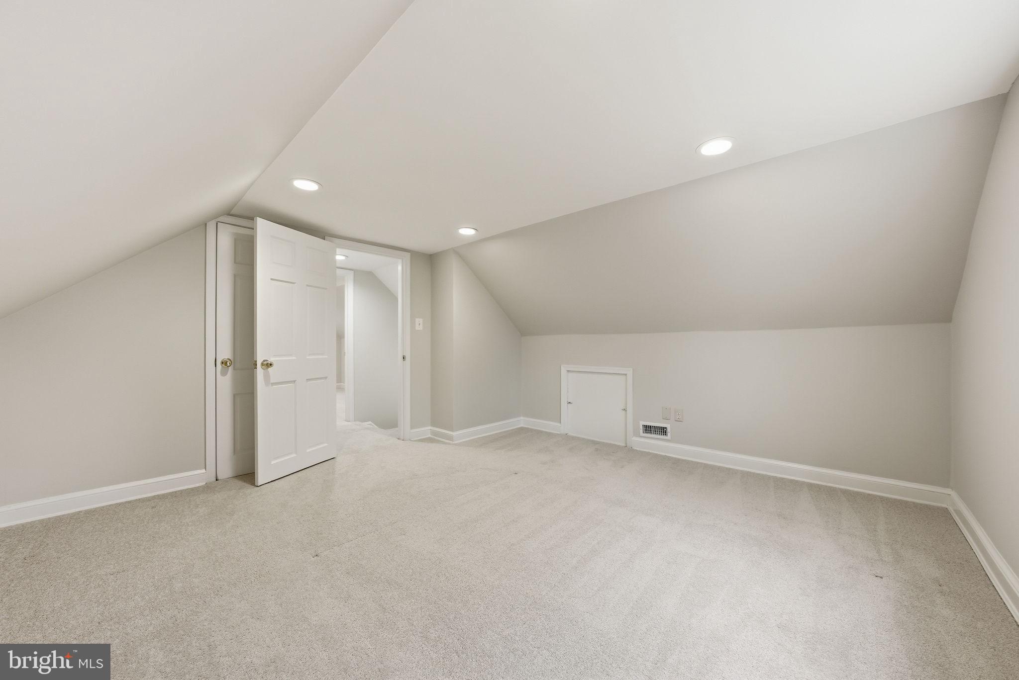 TYLER PARK - Residential