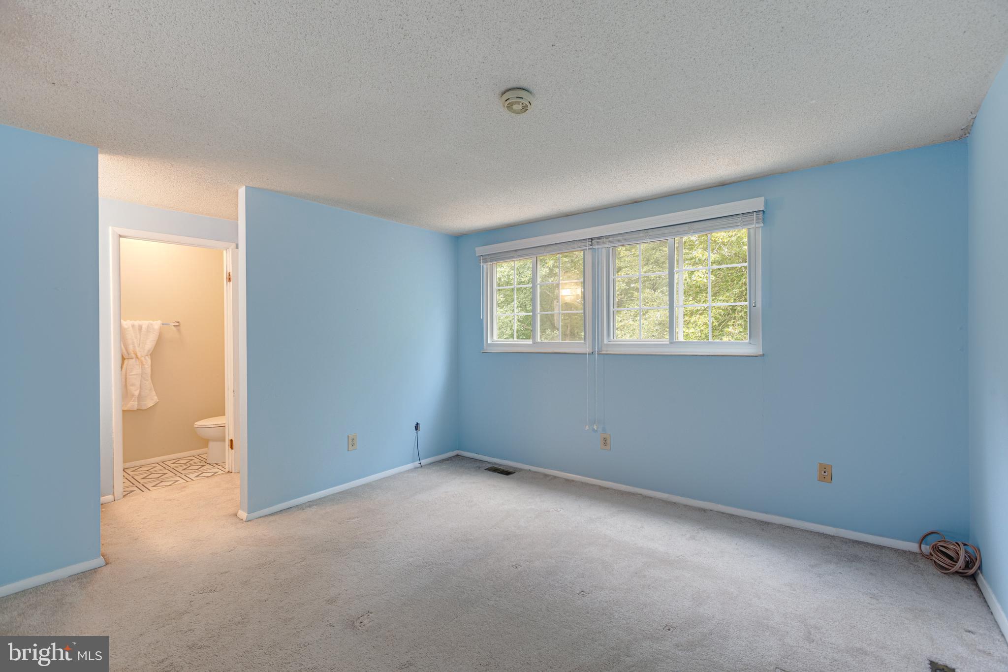 NEWINGTON FOREST - Residential