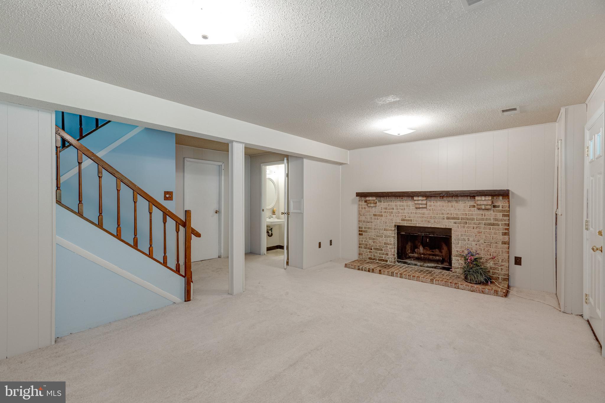 NEWINGTON FOREST - Residential