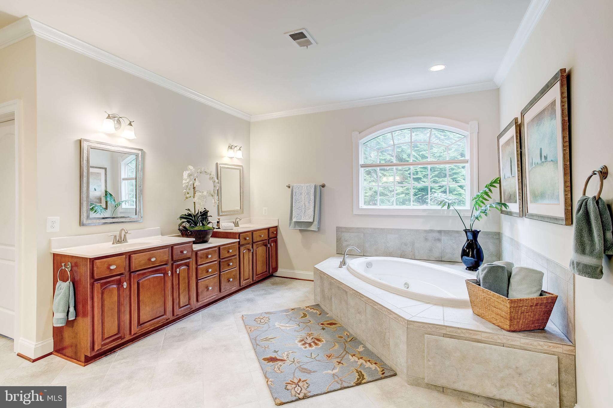 CLARKSVILLE HUNT - Residential