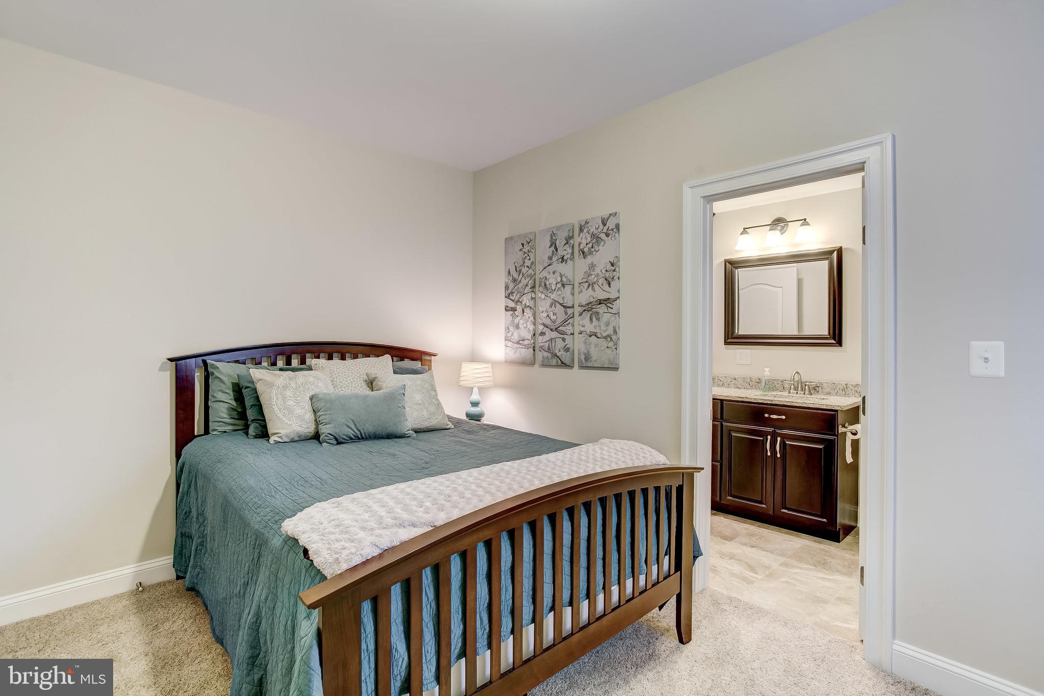 CLARKSVILLE HUNT - Residential