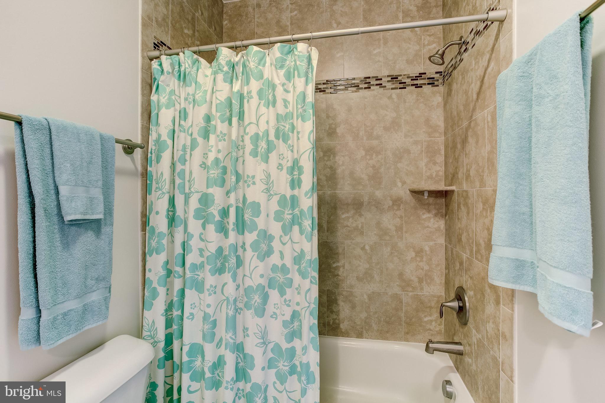 CLARKSVILLE HUNT - Residential