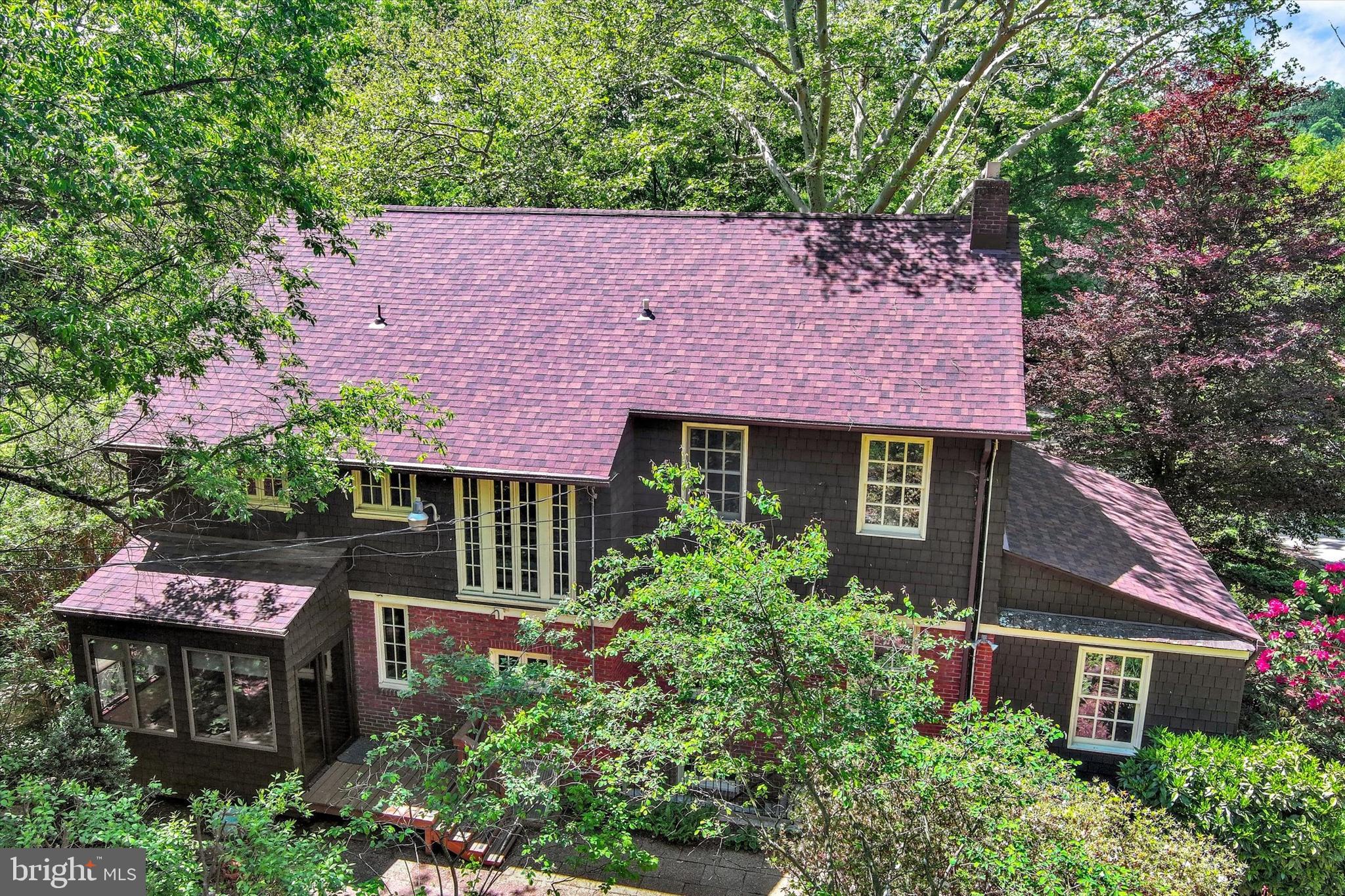 ROLAND PARK - Residential
