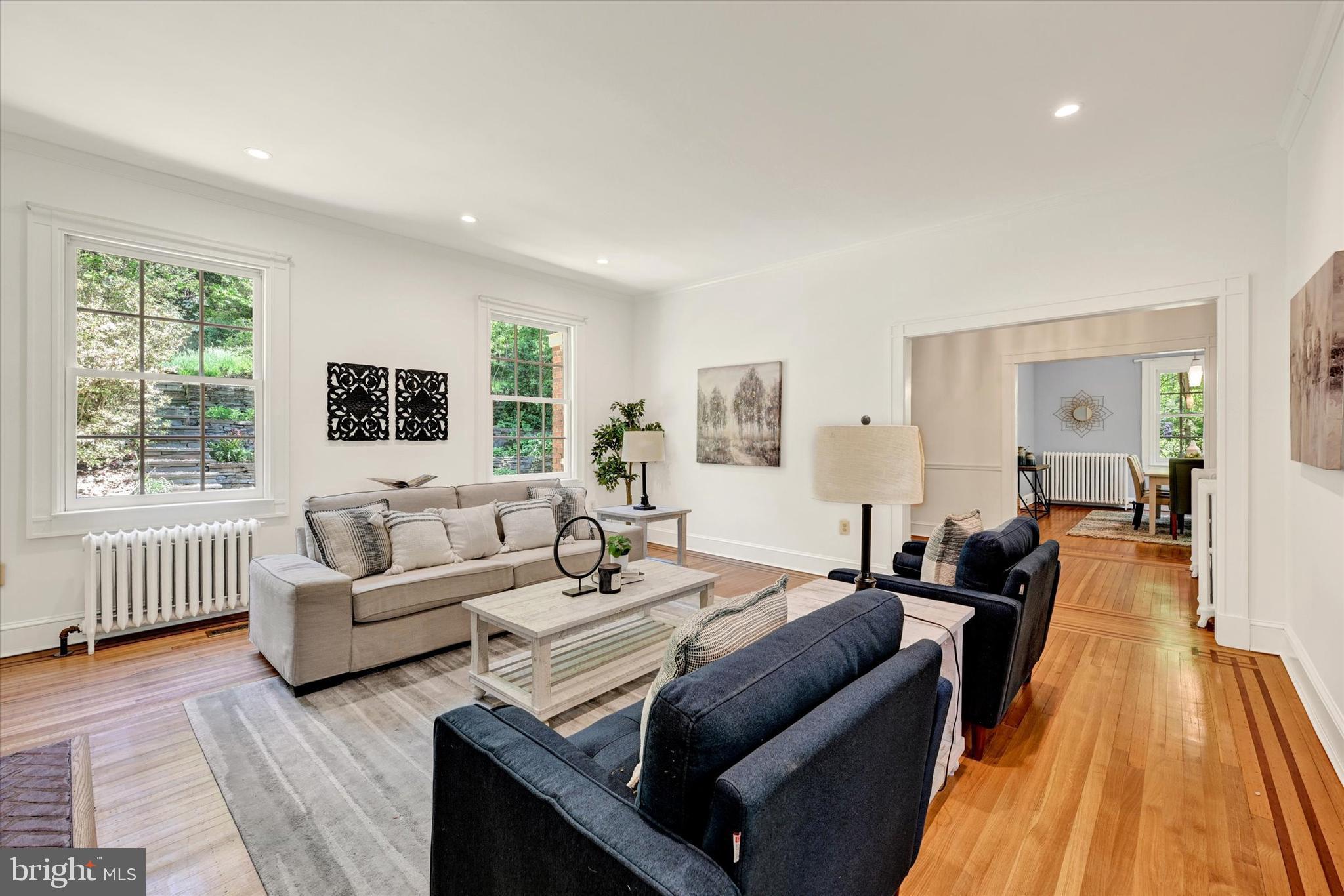 ROLAND PARK - Residential