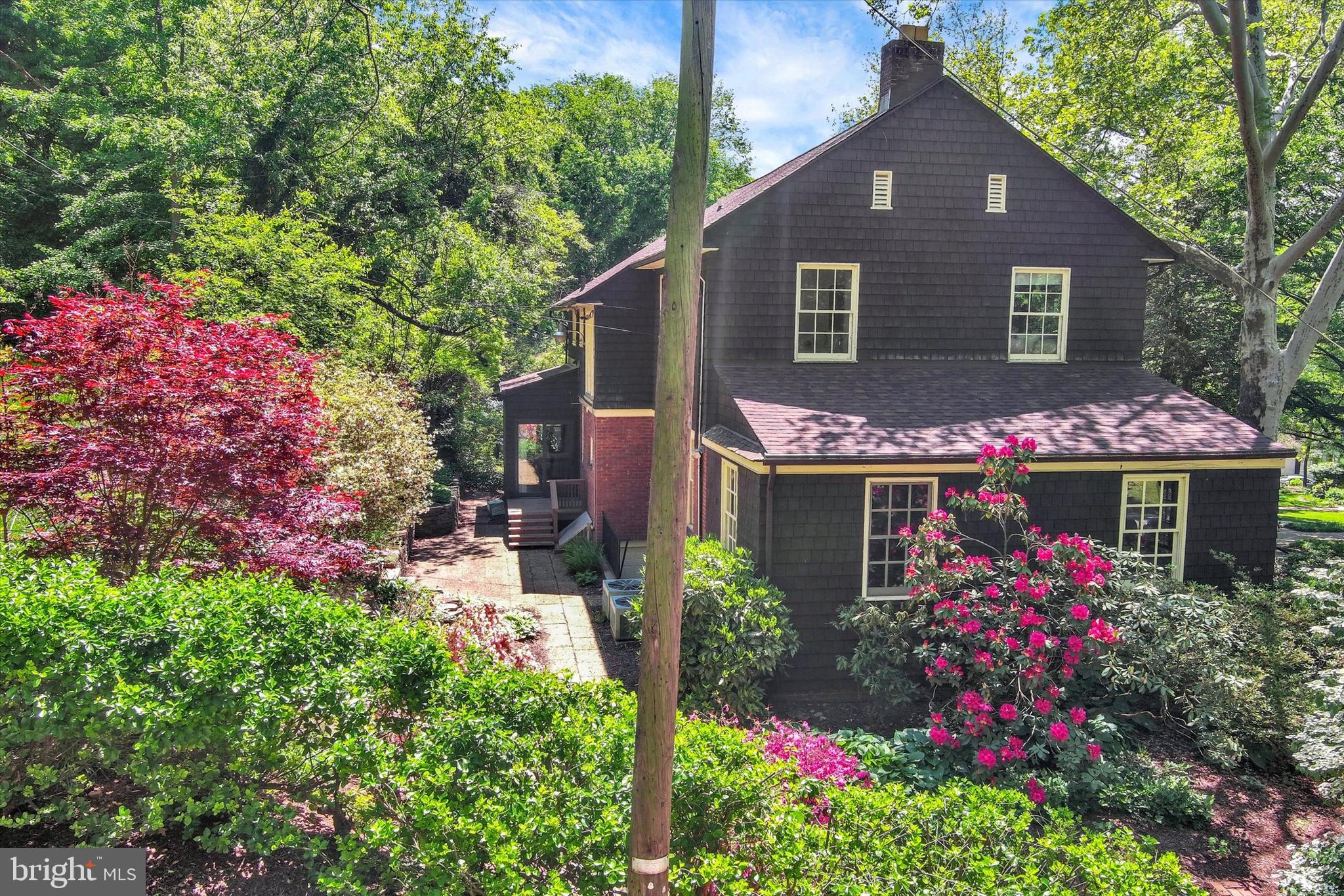 ROLAND PARK - Residential