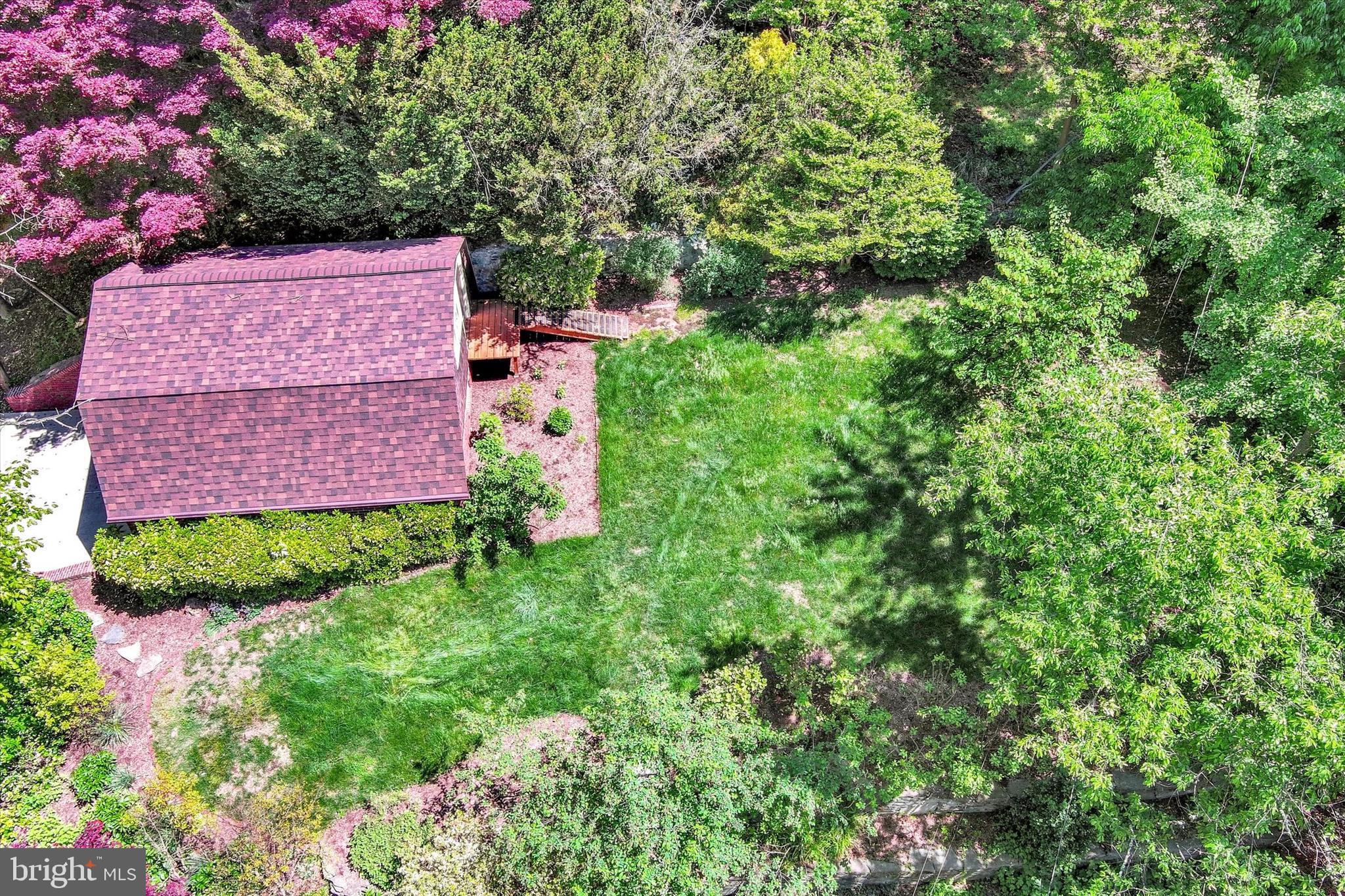 ROLAND PARK - Residential