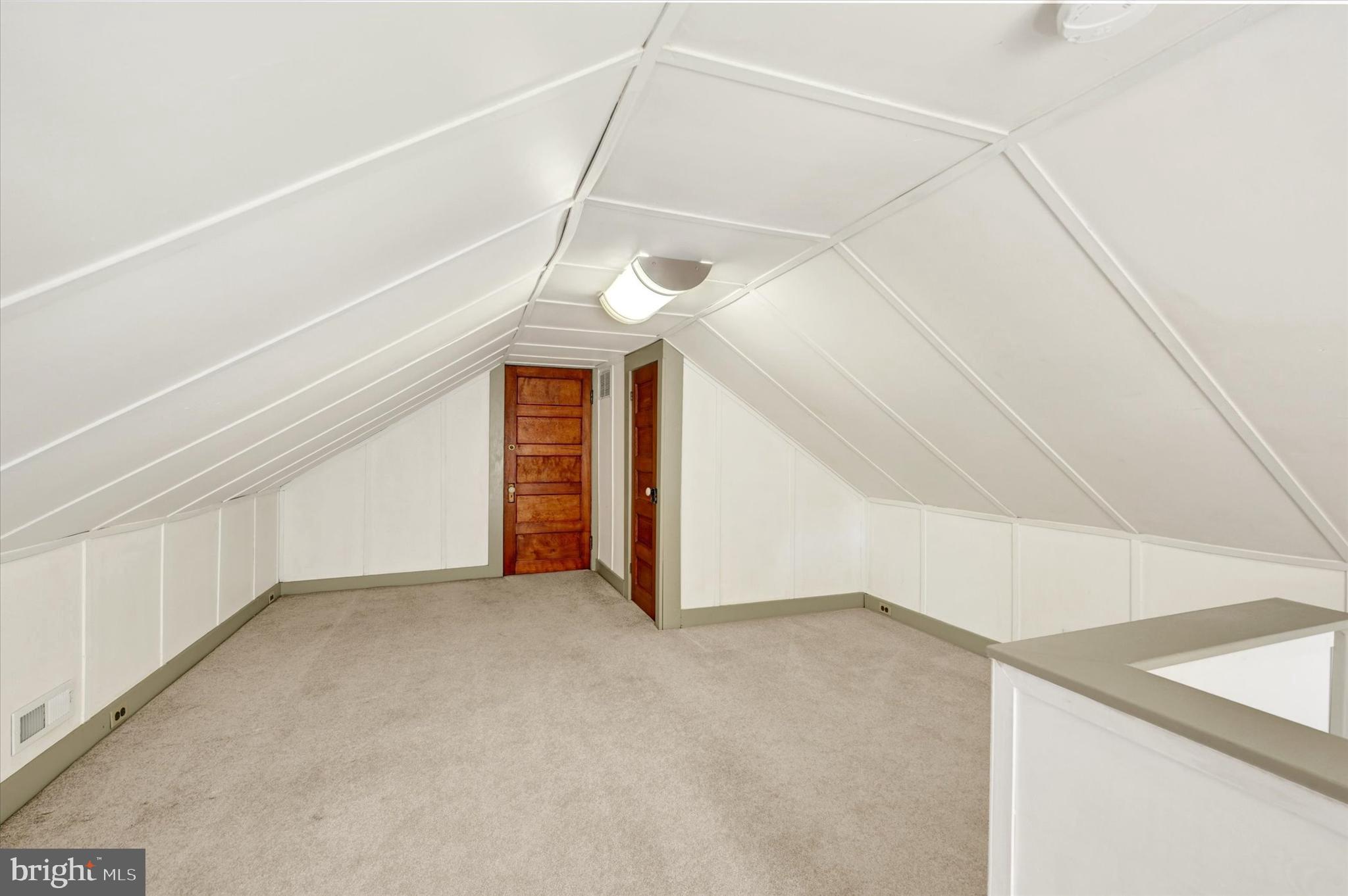 ROLAND PARK - Residential
