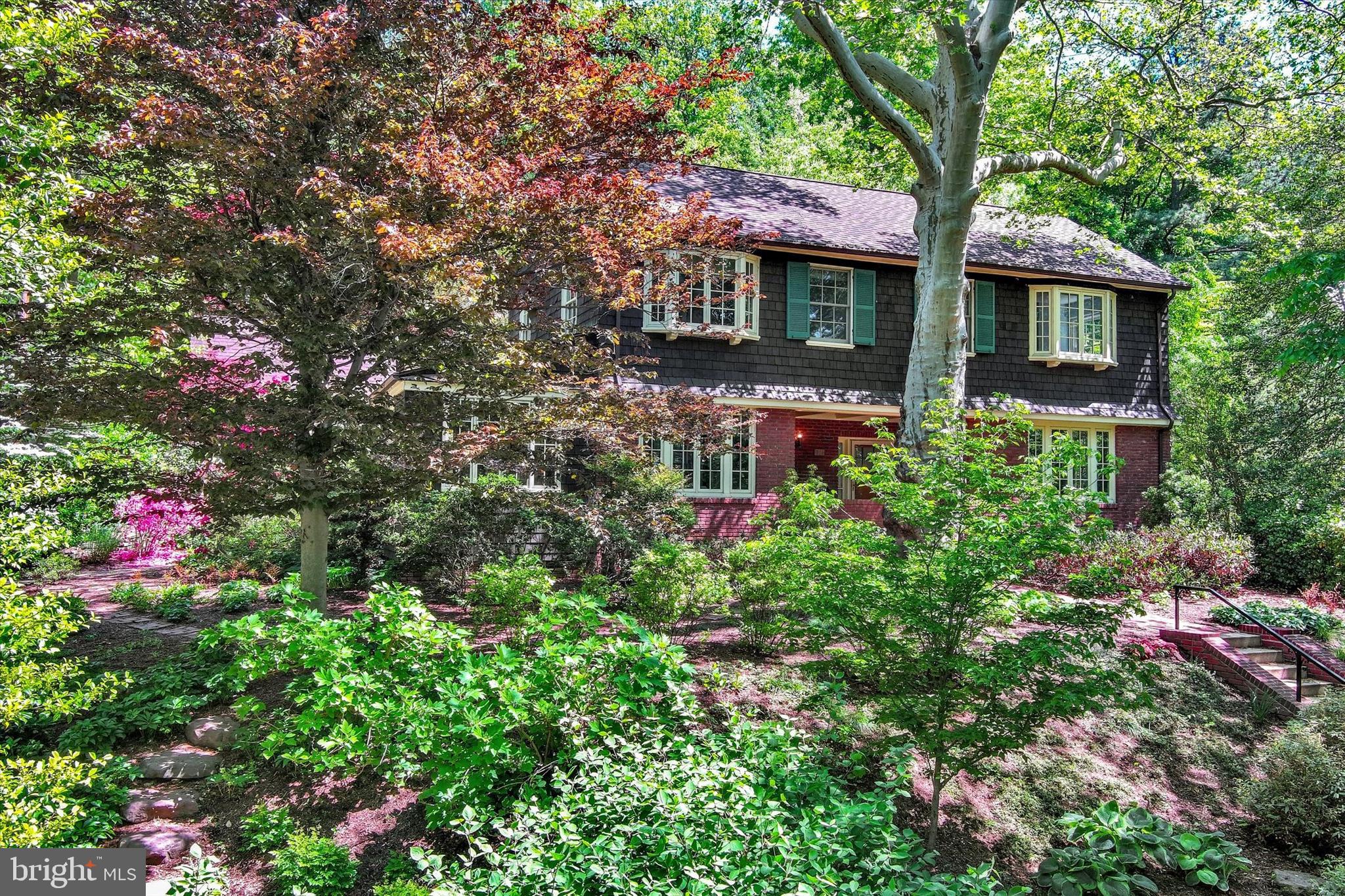 ROLAND PARK - Residential