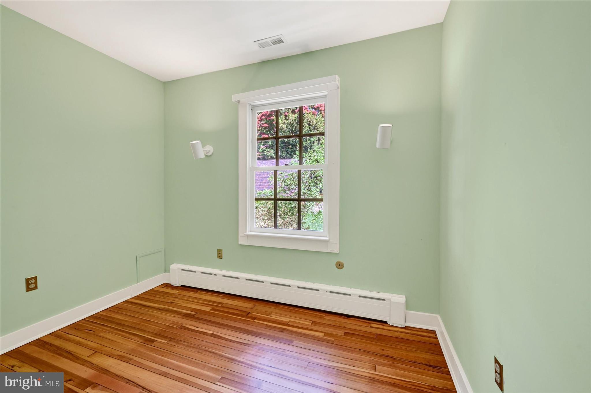 ROLAND PARK - Residential
