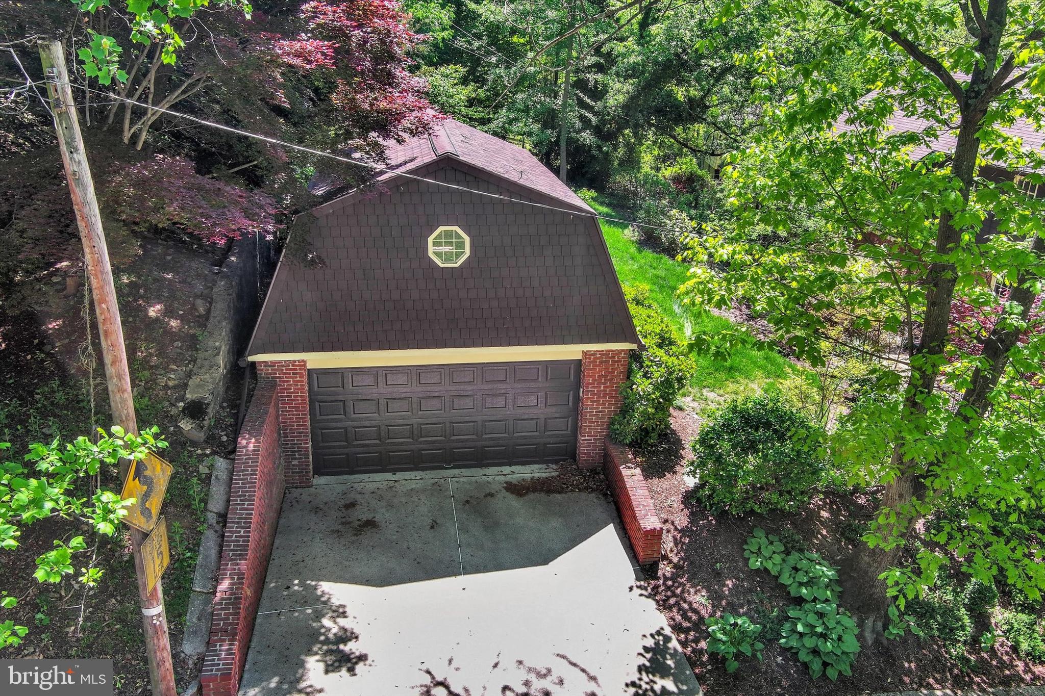 ROLAND PARK - Residential