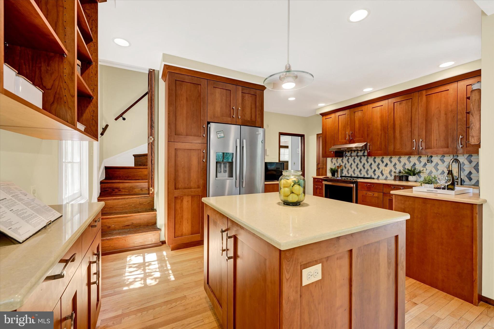 ROLAND PARK - Residential