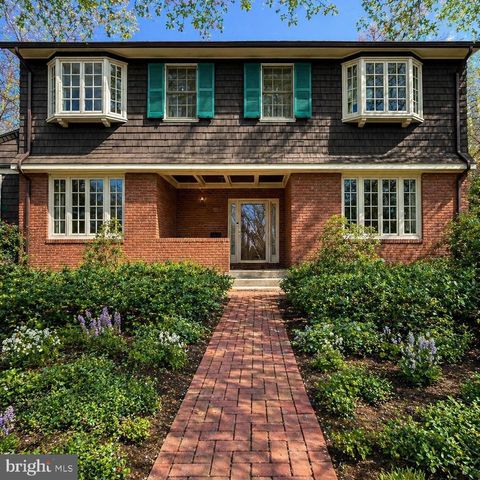 Photo of 511 Edgevale Road, BALTIMORE, MD 21210 (MLS # MDBA2206824)