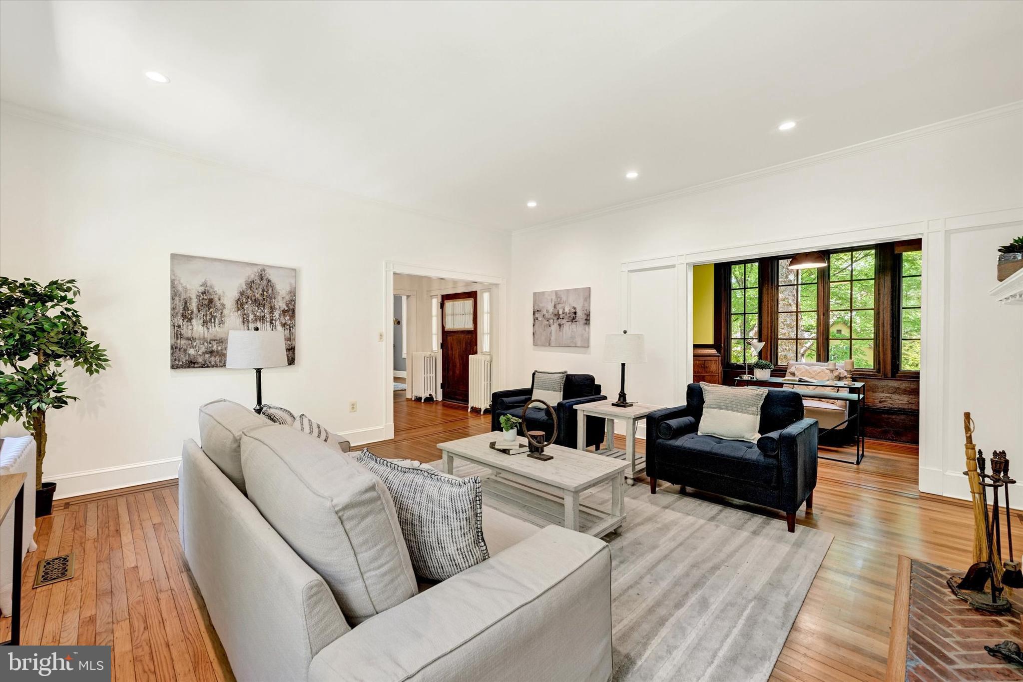ROLAND PARK - Residential