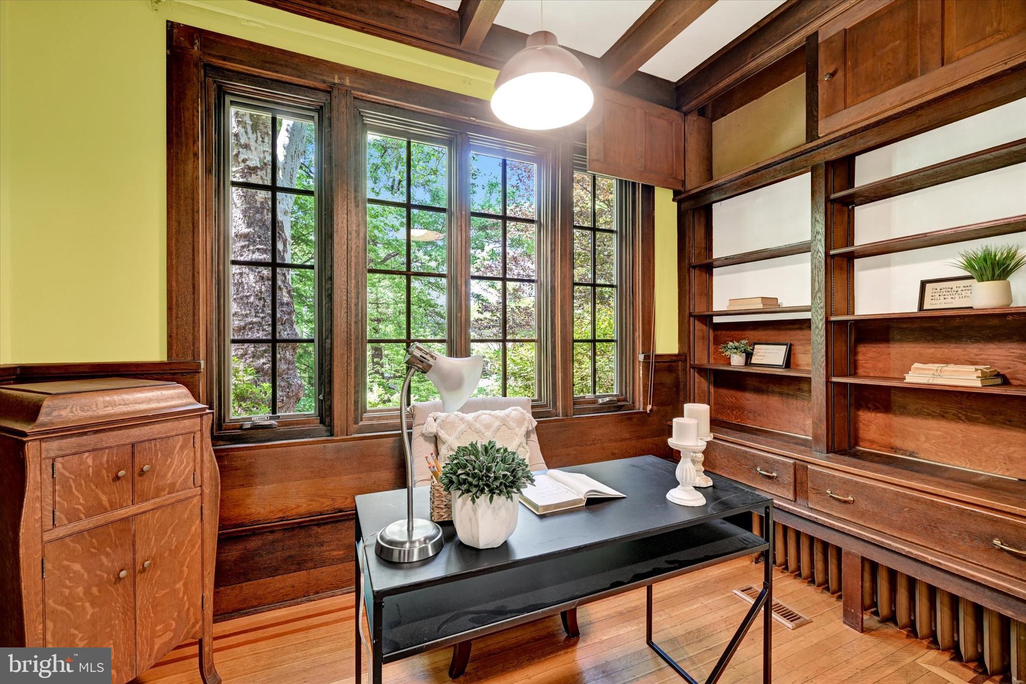 ROLAND PARK - Residential