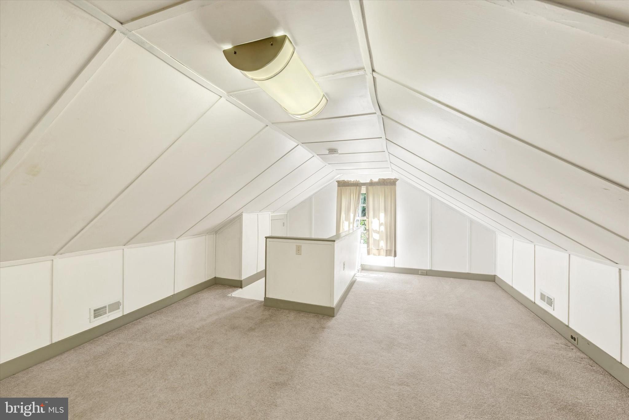 ROLAND PARK - Residential