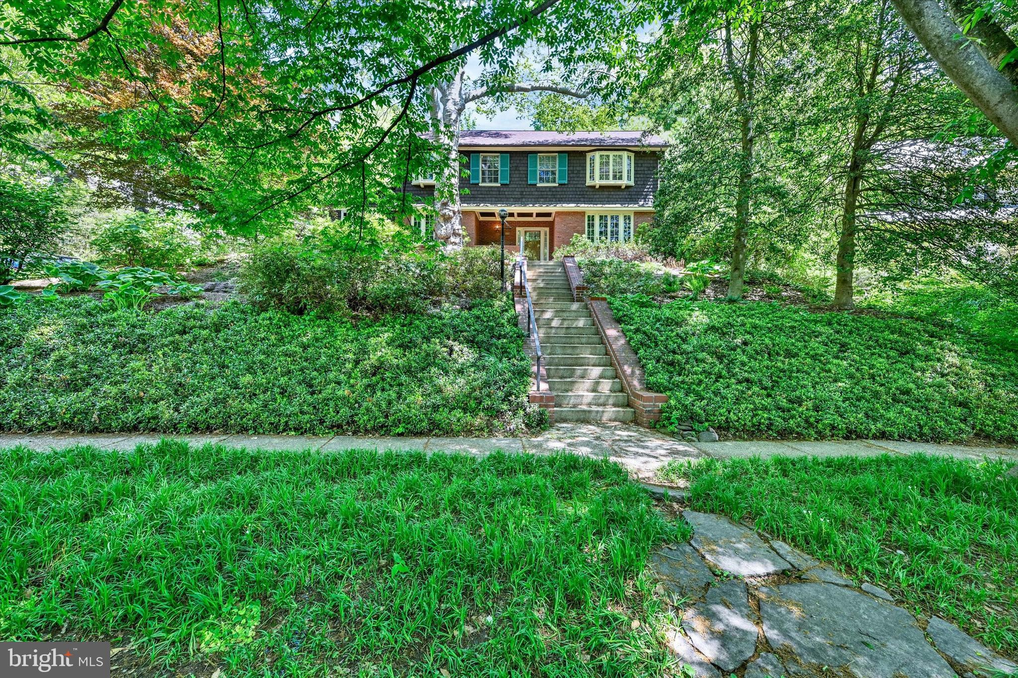 ROLAND PARK - Residential