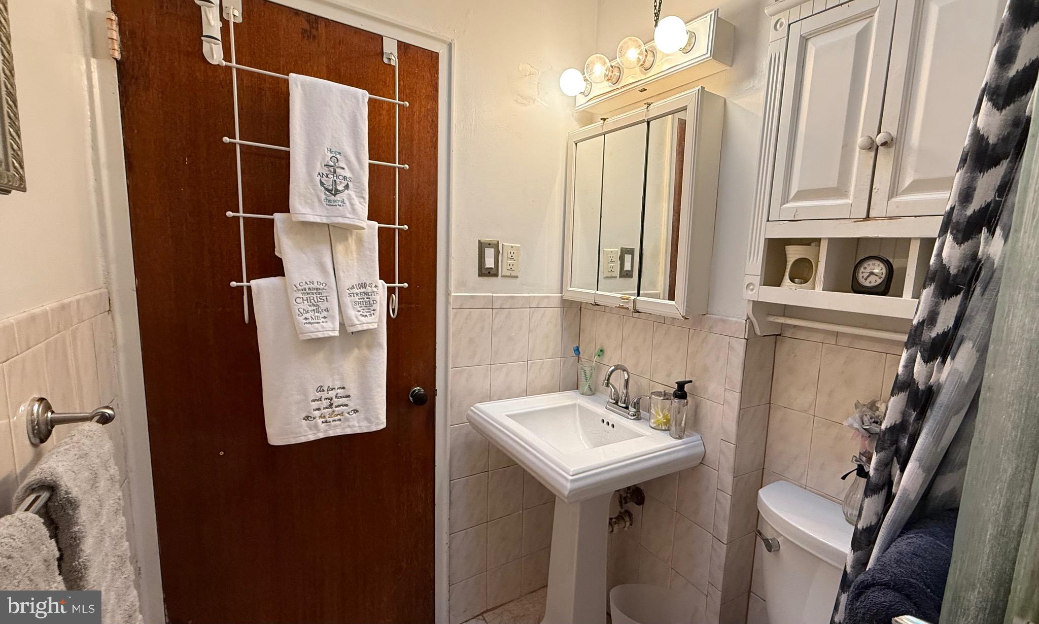 ELMWOOD PARK - Residential