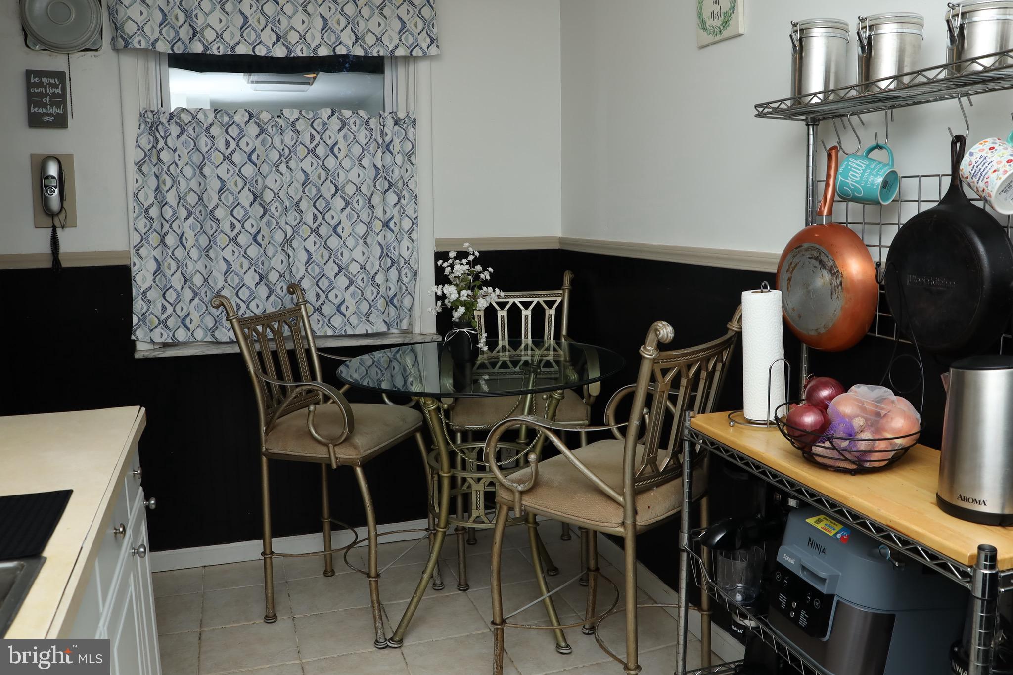 ELMWOOD PARK - Residential