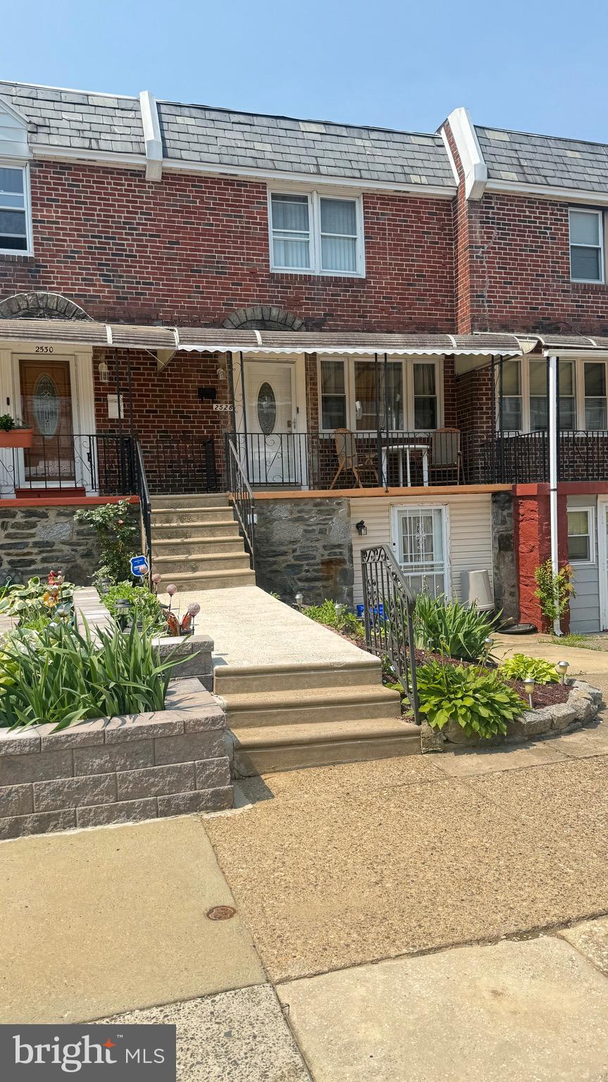 ELMWOOD PARK - Residential