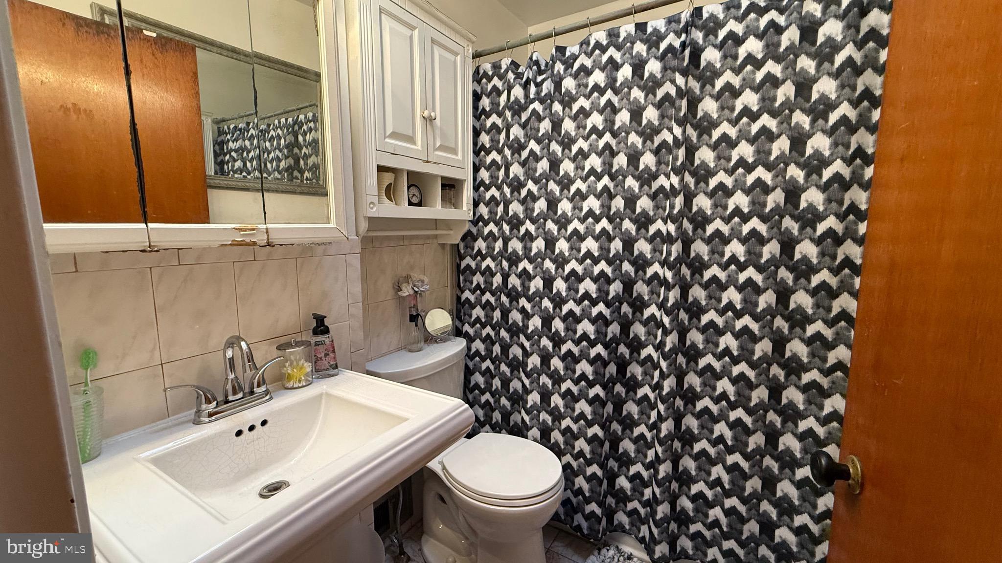 ELMWOOD PARK - Residential