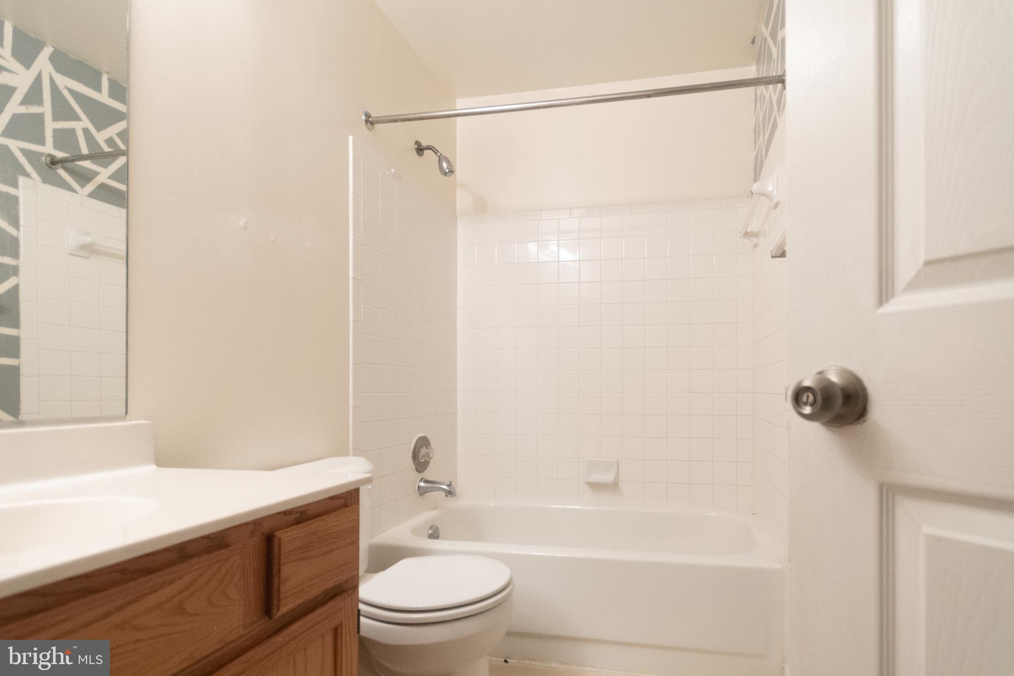 REGENCY MEADOWS - Residential Lease