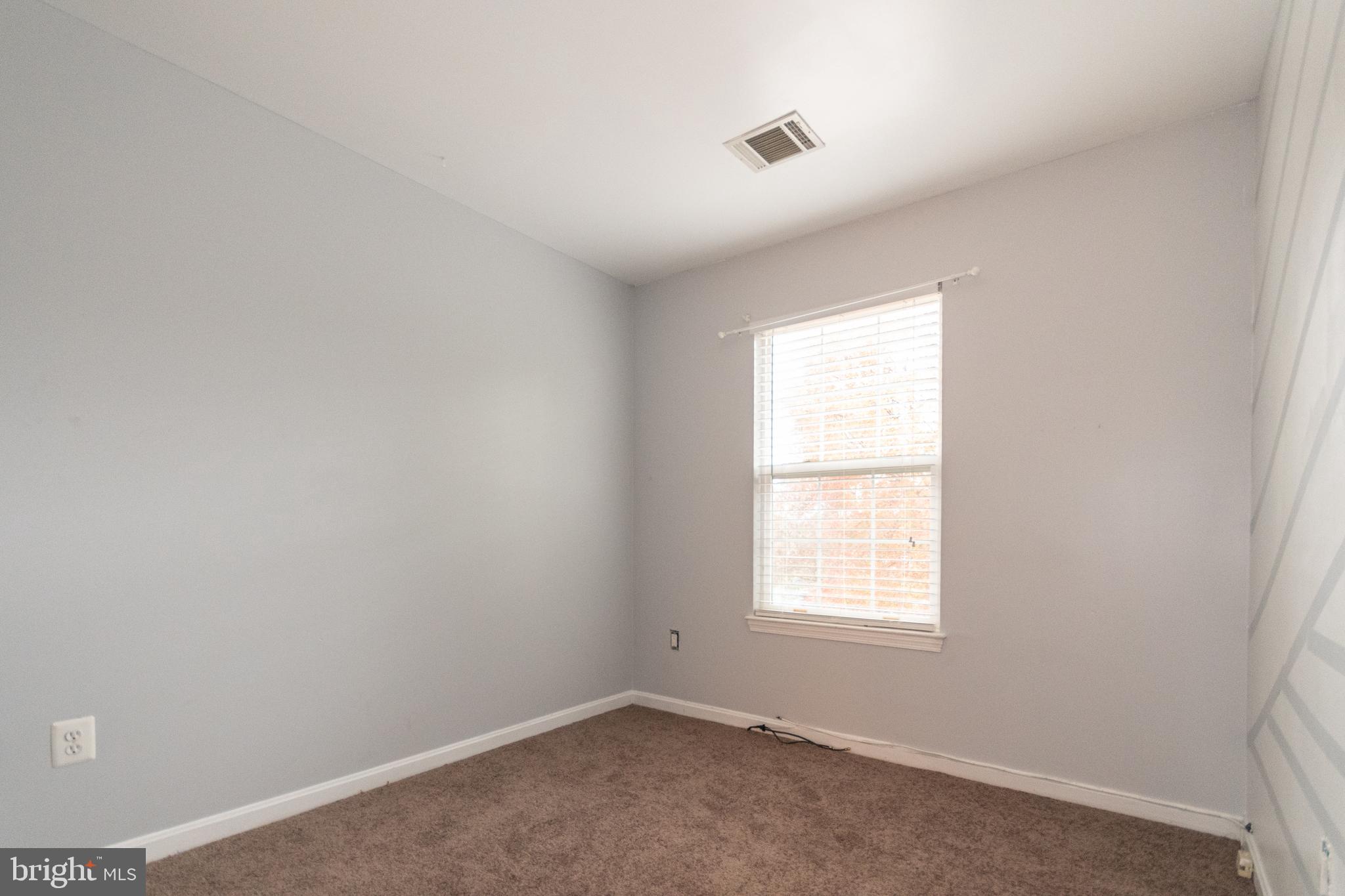 REGENCY MEADOWS - Residential Lease