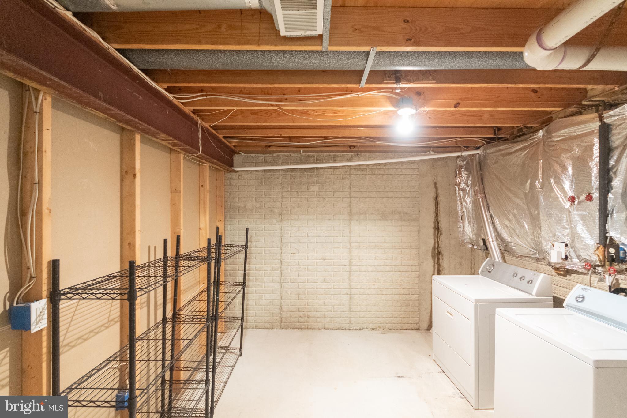 REGENCY MEADOWS - Residential Lease