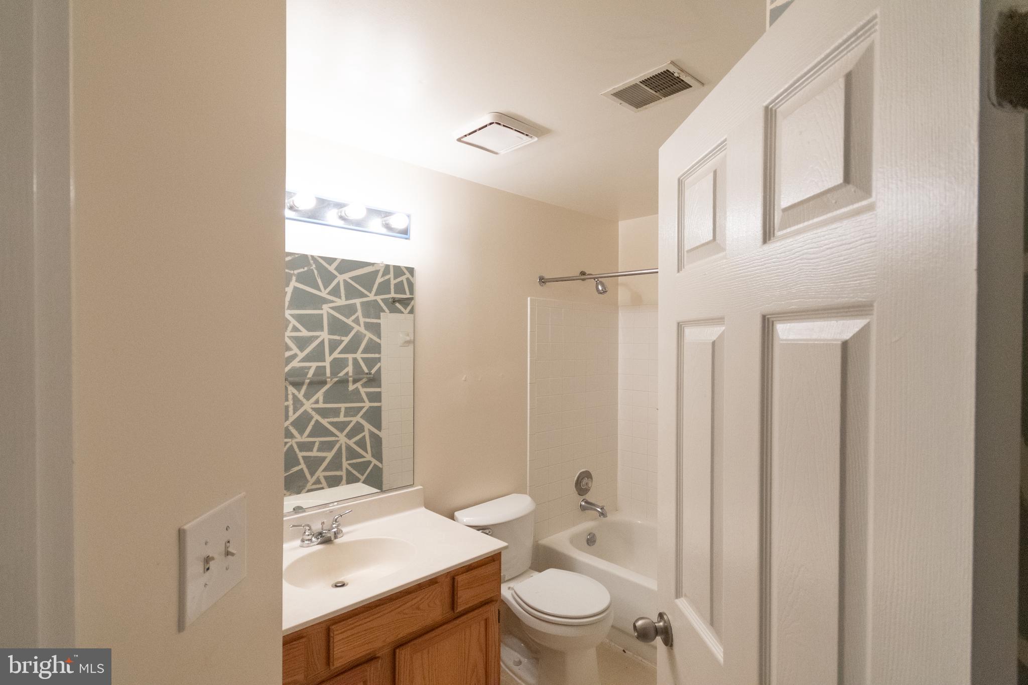 REGENCY MEADOWS - Residential Lease