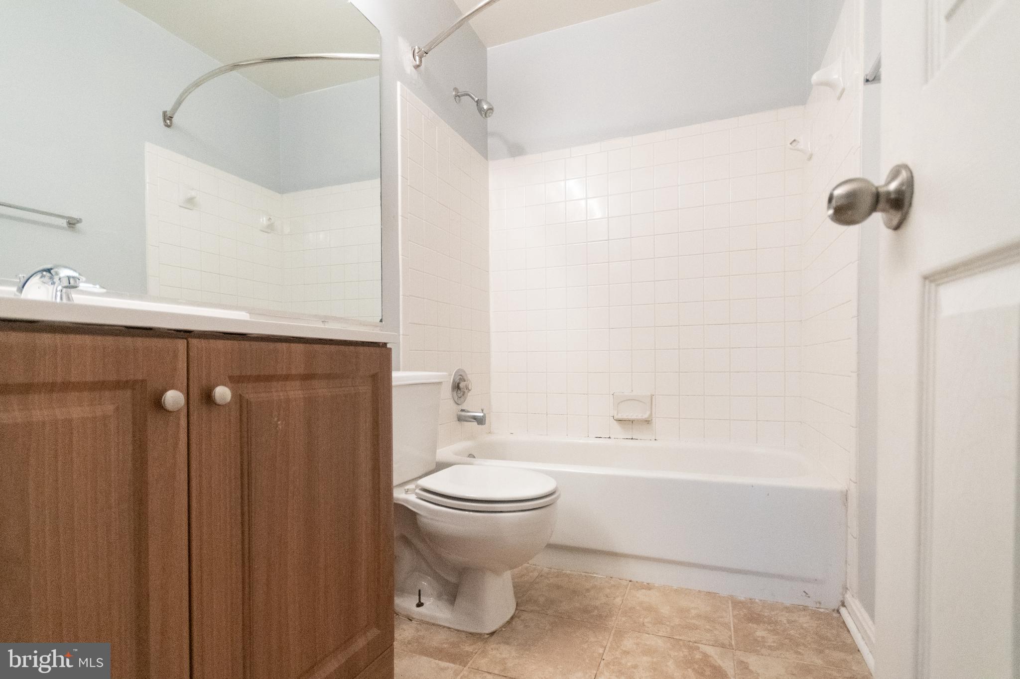 REGENCY MEADOWS - Residential Lease