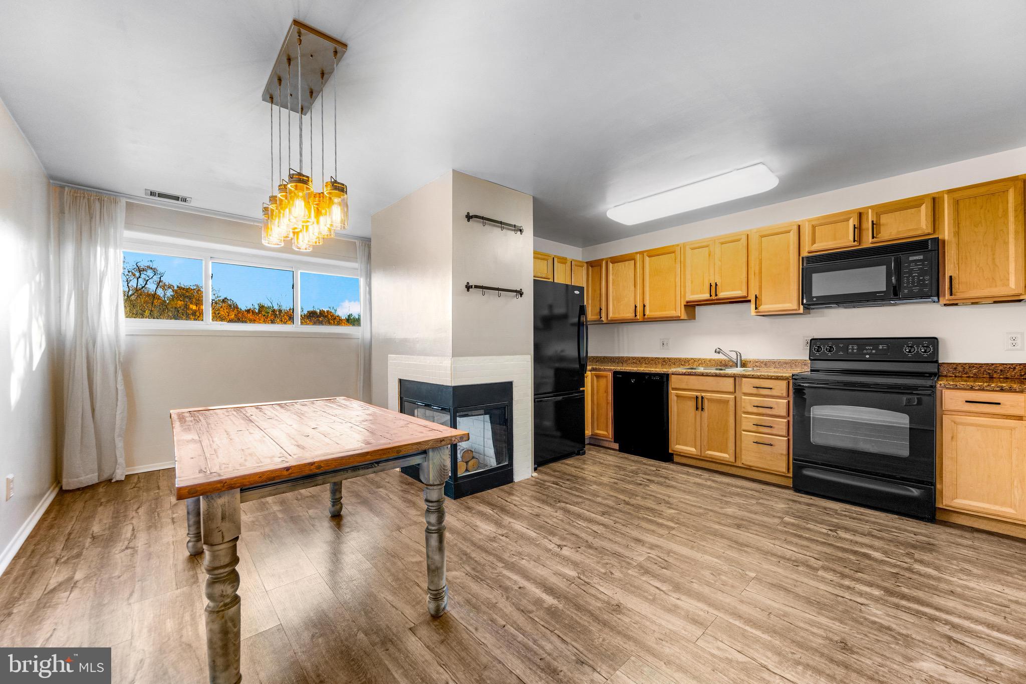 6909 JONES VIEW DRIVE 1A