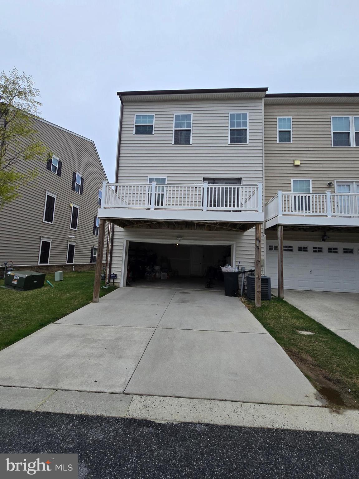 BALLARD GREEN - Residential Lease