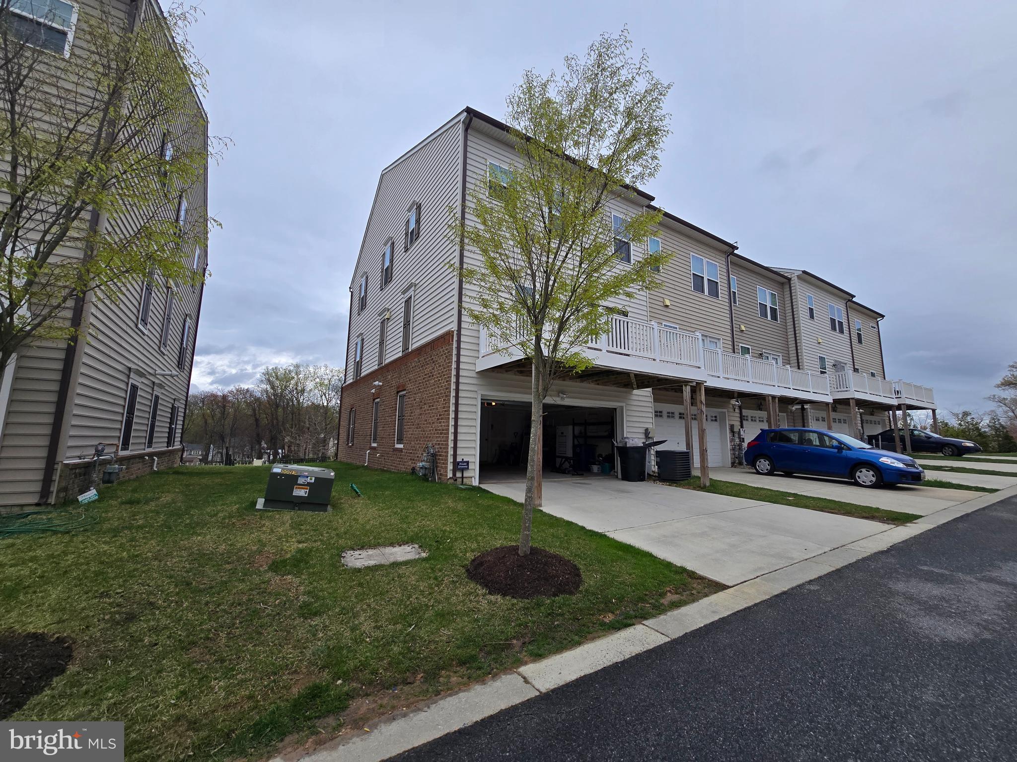 BALLARD GREEN - Residential Lease