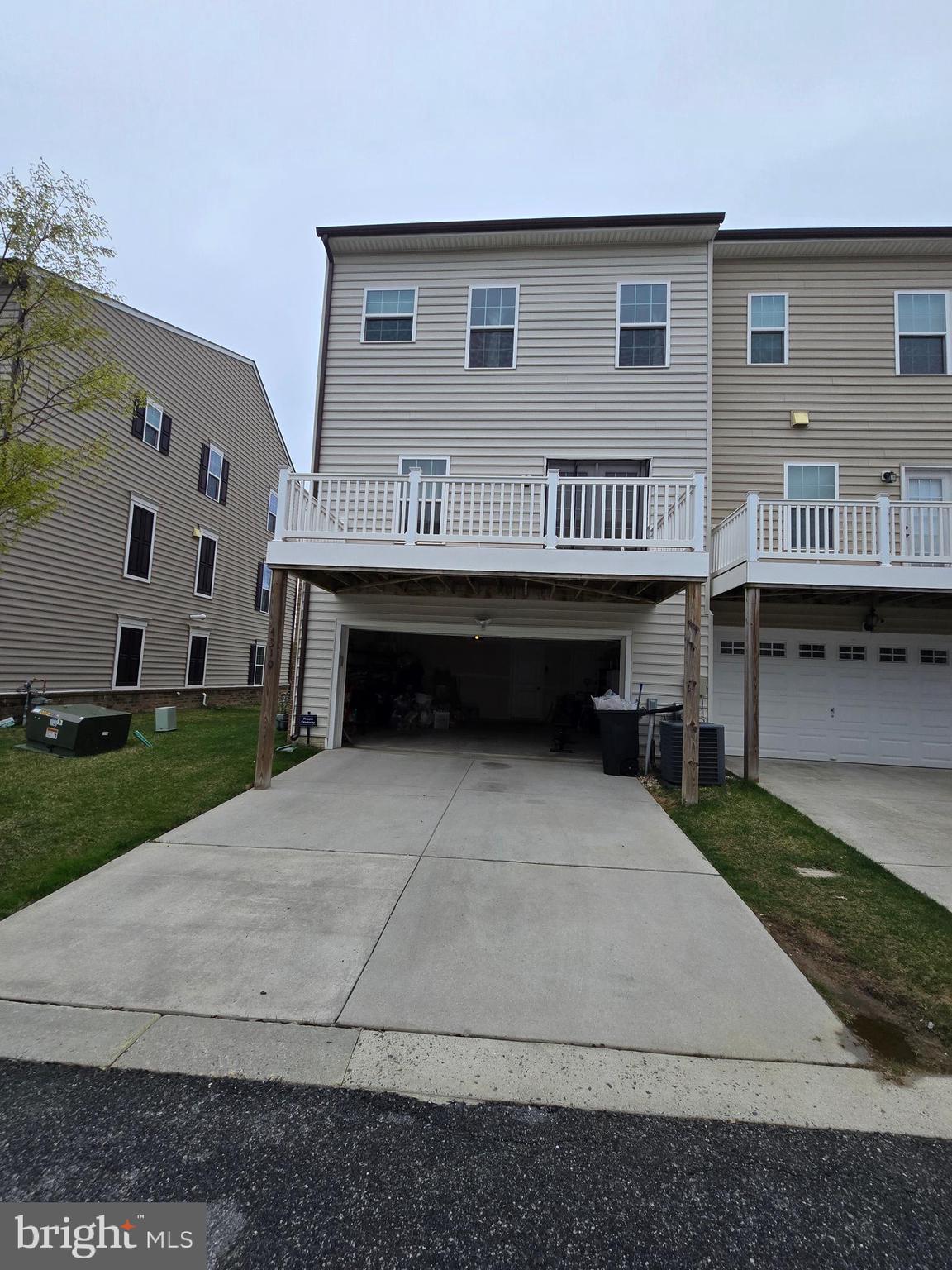 BALLARD GREEN - Residential Lease