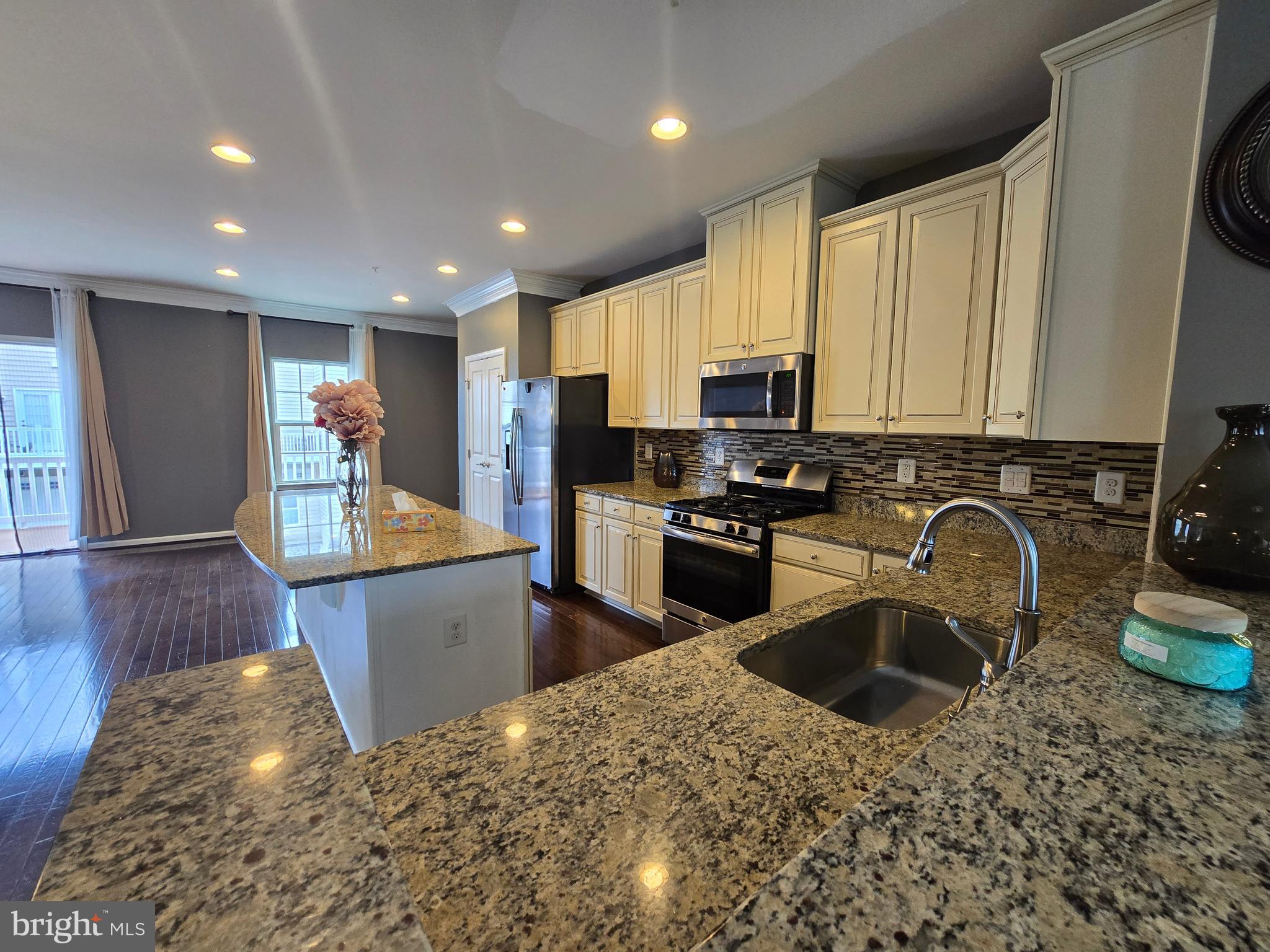 BALLARD GREEN - Residential Lease