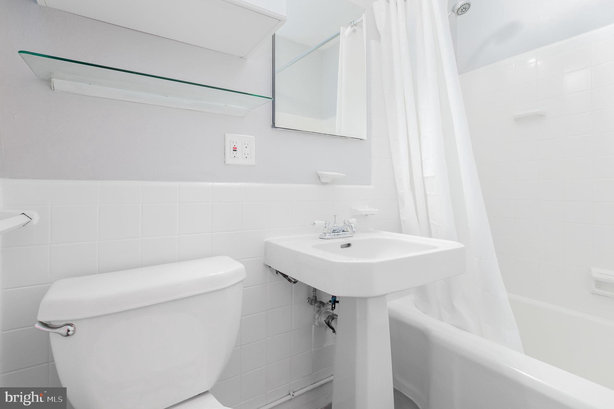 PARKFAIRFAX - Residential Lease