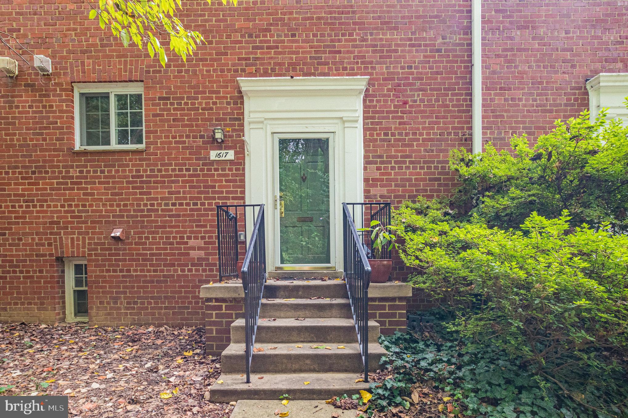 PARKFAIRFAX - Residential Lease