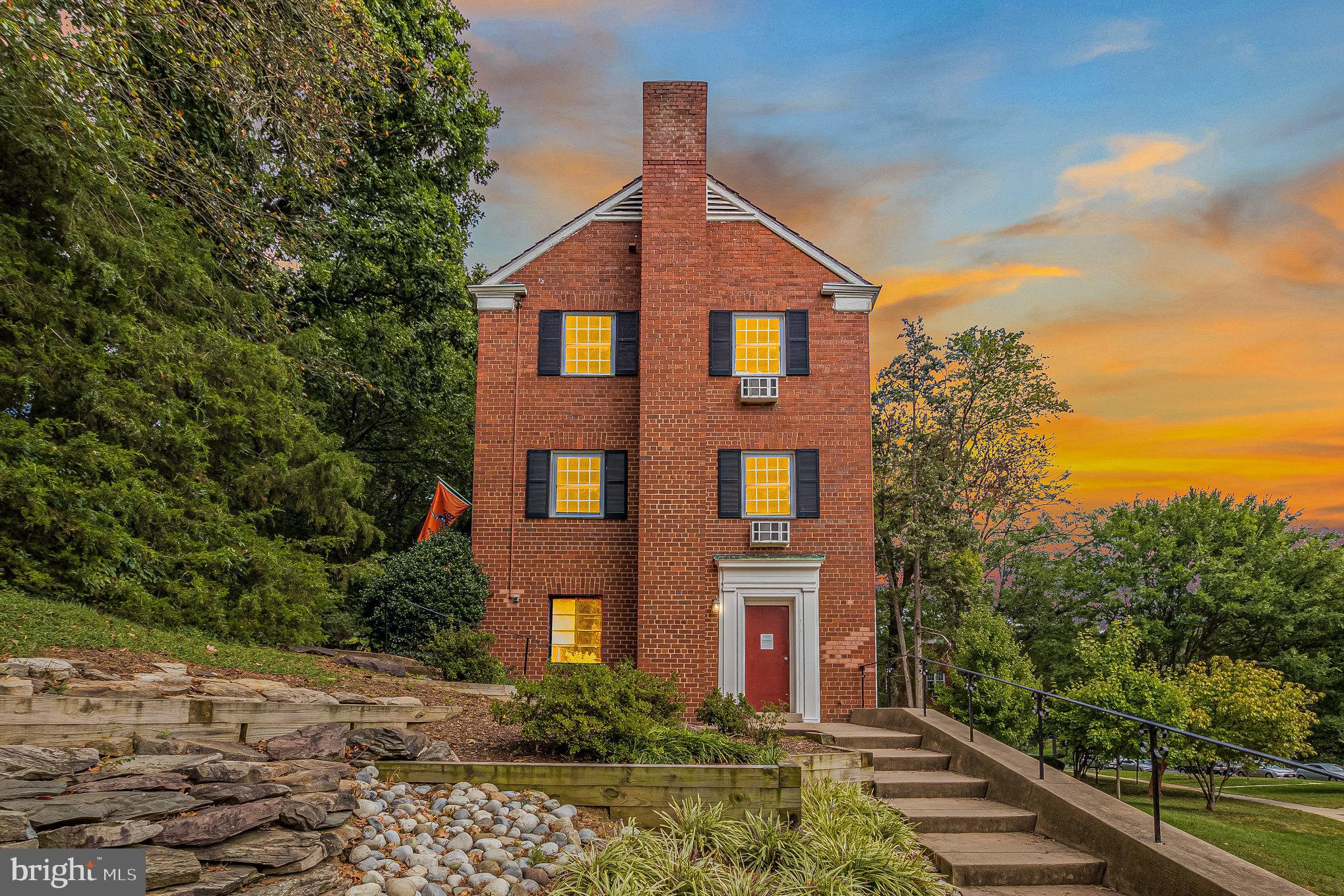 PARKFAIRFAX - Residential Lease