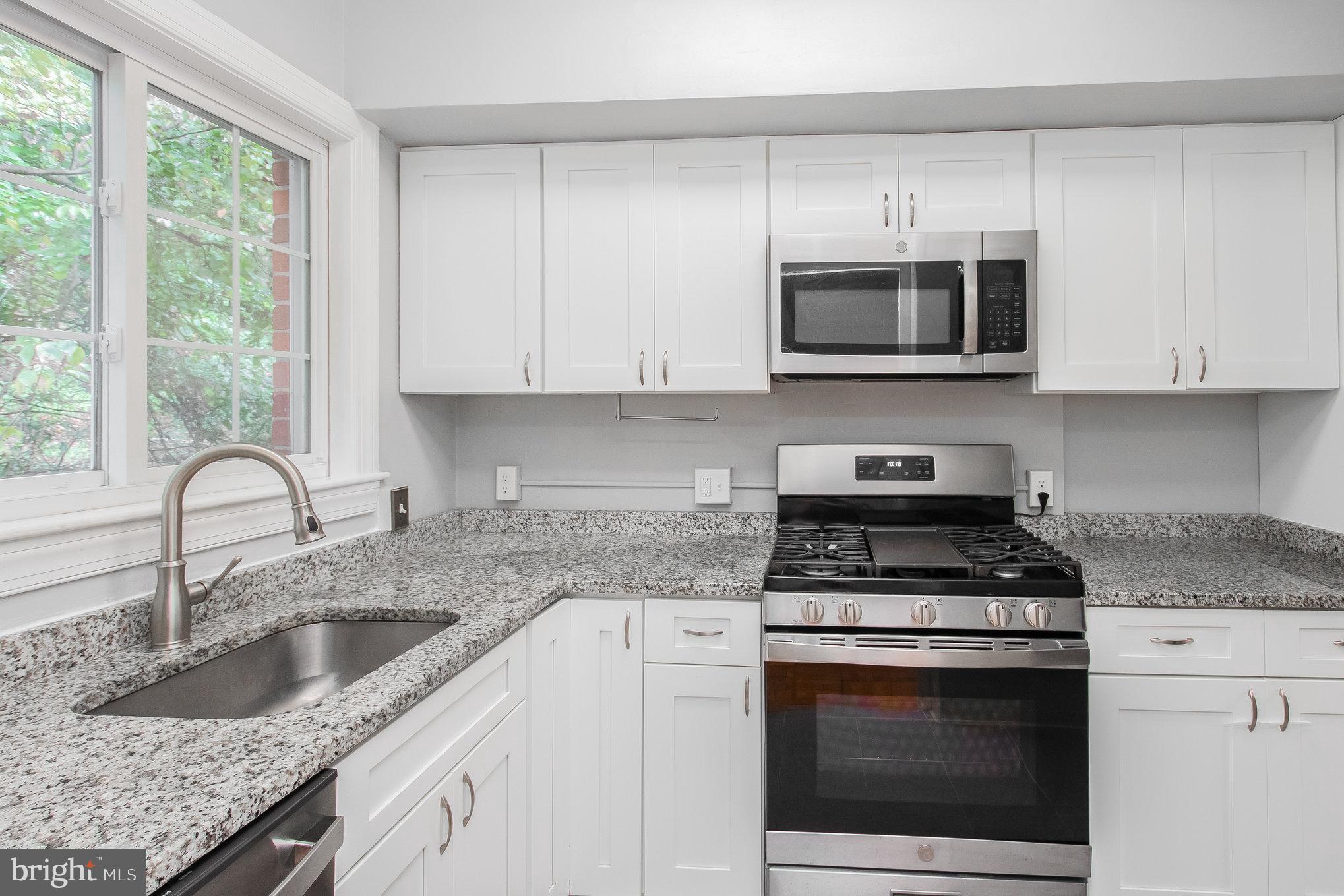 PARKFAIRFAX - Residential Lease