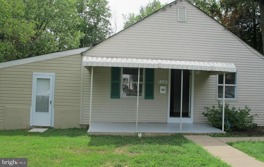 Large and flat lot 0.29 acres, in the heart of Tysons Corner, 4 metro stations located near by: Greensboro,Tysons Corner, Spring Hill  and McLean metro stations. Only a twenty minute Metro ride to DC. Just couple minutes to I-495, I-66 and 267.New HW floor, new painting, corian countertop, move-in condition, there is almost 200 sqft of extensionnewly built homes listed from 1M to 1.5M