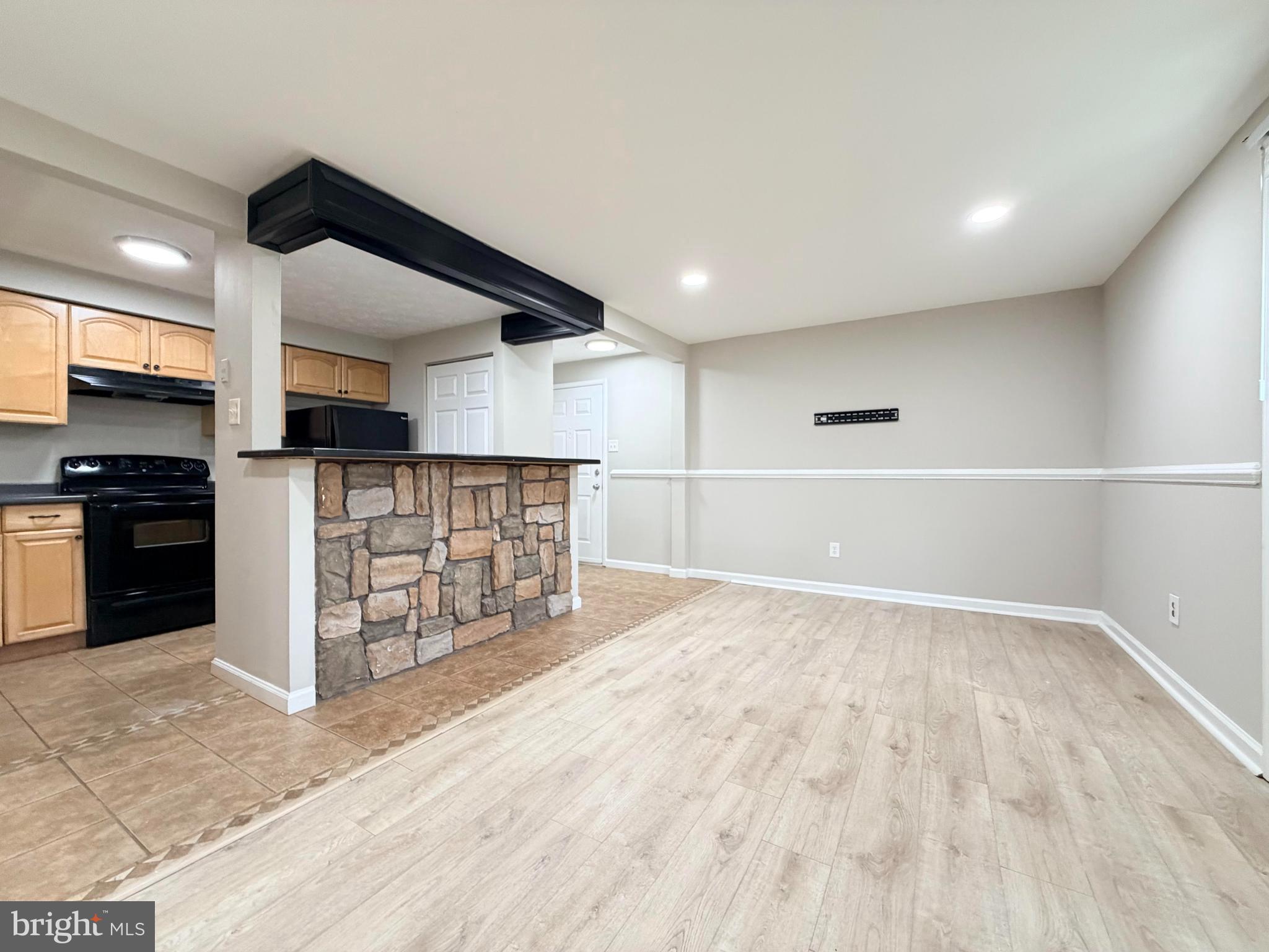 MOUNT VERNON LAKES - Residential