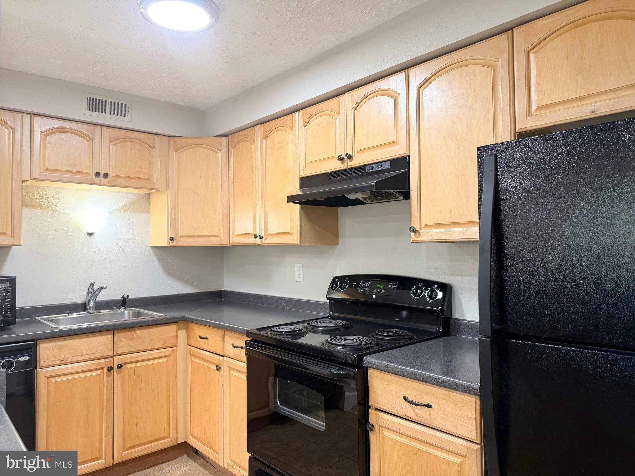 MOUNT VERNON LAKES - Residential