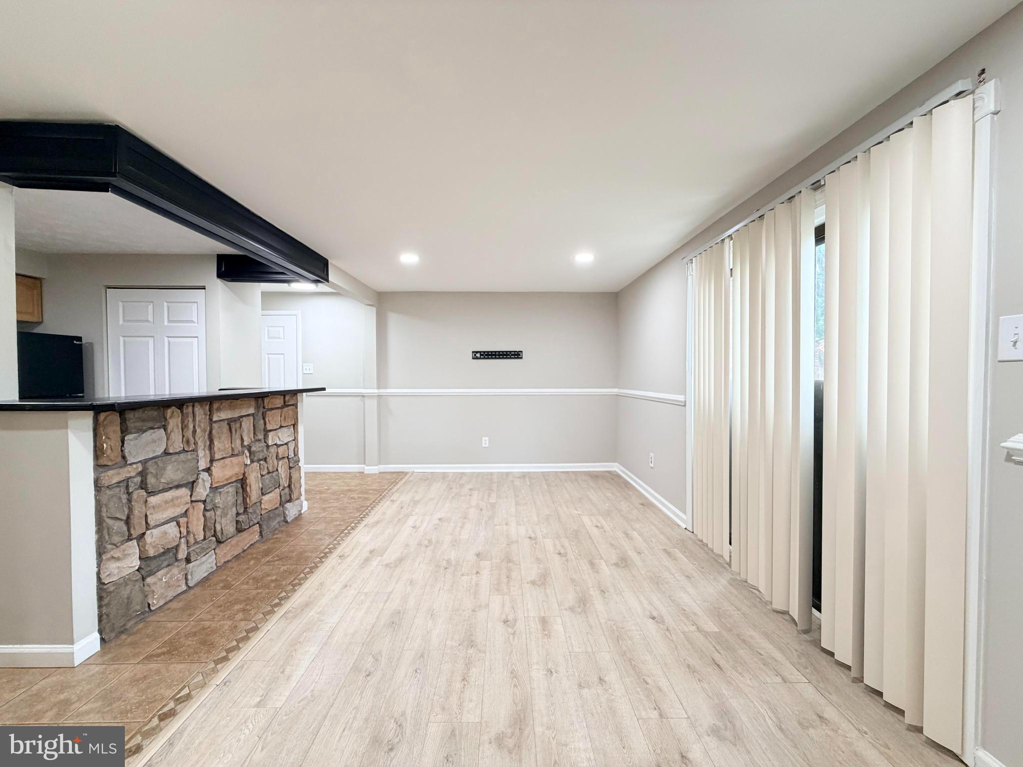 MOUNT VERNON LAKES - Residential